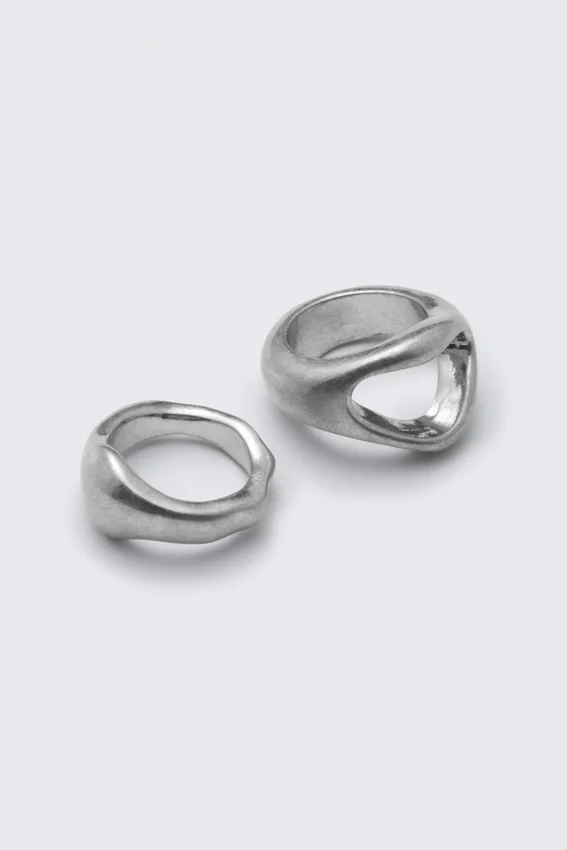 2er-Pack klobige, skulpturale Ringe – Dusty Silver 2er-Pack klobige, skulpturale Ringe – Dusty Silver