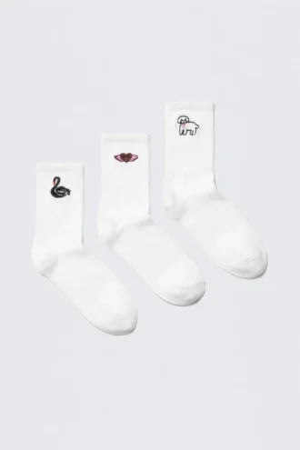 3er-Pack Crew-Socken – Weiß mit Stickmuster