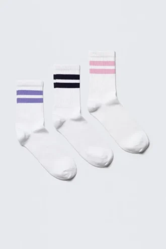 3er-Pack gestreifte Sportsocken – Weiß – Lila/Blau/Rosa