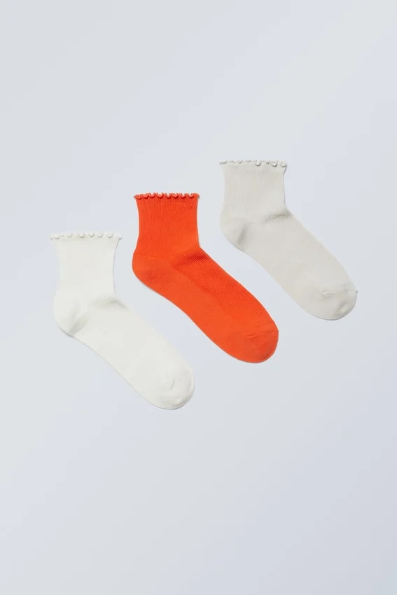 3er-Pack kurze Socken mit Rüschenrand – Orangefarbene Akzente 3er-Pack kurze Socken mit Rüschenrand – Orangefarbene Akzente
