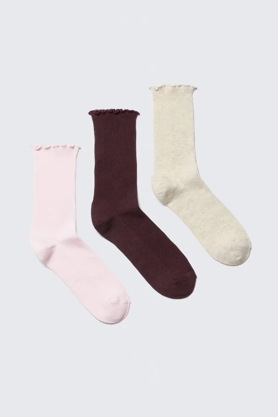 3er-Pack Socken mit Rüschenrand – Rosa/Burgunderrot/Beige 3er-Pack Socken mit Rüschenrand – Rosa/Burgunderrot/Beige