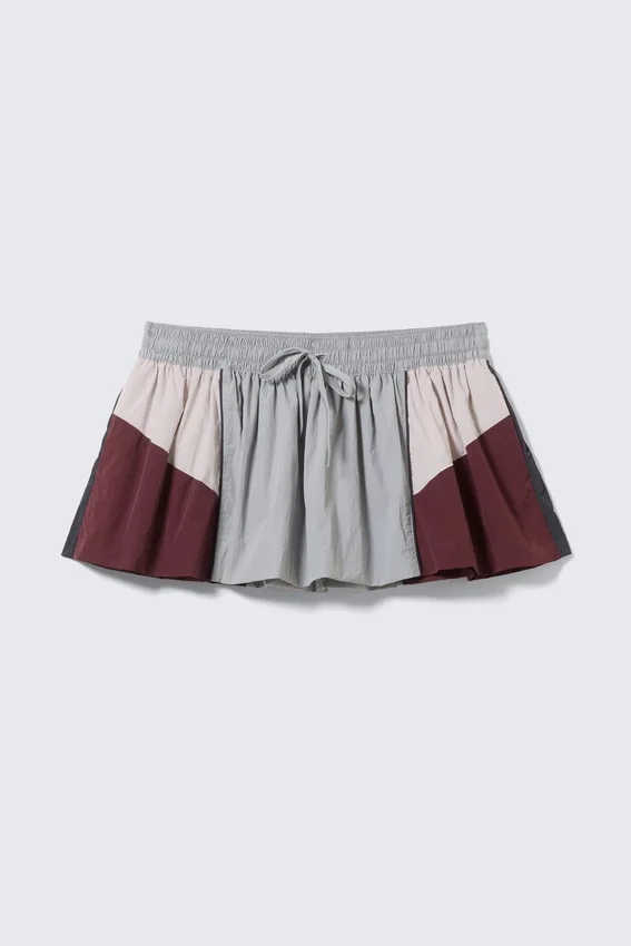A-Linien-Minirock aus Nylon mit Colour-Blocking – Grau/Rosa/Rot A-Linien-Minirock aus Nylon mit Colour-Blocking – Grau/Rosa/Rot