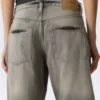 Abell Mid Rise Regular Barrel Jeans – Canyon Grey – Medium Grey
