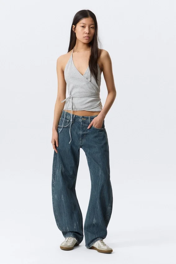 Abell Mid Rise Regular Barrel Jeans – Gnarly Blue – Mittelblau Abell Mid Rise Regular Barrel Jeans – Gnarly Blue – Mittelblau