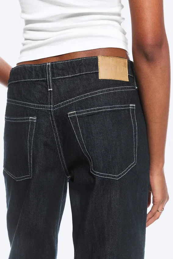 Ample Low Rise Loose Wide Jeans – Blue Rinse – Dunkelblau Ample Low Rise Loose Wide Jeans – Blue Rinse – Dunkelblau