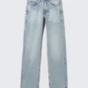 Anti Unisex-Jeans mit niedriger Taille, geradem Schnitt und normaler Passform – Hellblau | Cheap Monday GB Anti Unisex-Jeans mit niedriger Taille, geradem Schnitt und normaler Passform – Hellblau | Cheap Monday GB