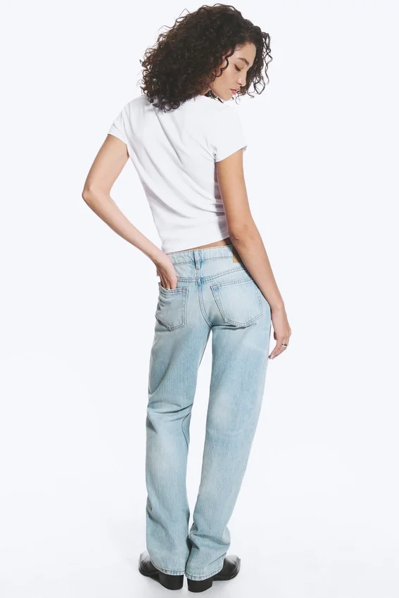 Arrow Low Rise Regular Straight Jeans – Aeon Blue – Hellblau Arrow Low Rise Regular Straight Jeans – Aeon Blue – Hellblau