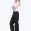 Arrow Low Rise Regular Straight Jeans – Tuned Black – Schwarz Arrow Low Rise Regular Straight Jeans – Tuned Black – Schwarz