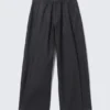 Astro Baggy-Jeans-Hose mit Falten – Raw Indigo – Dunkelblau Astro Baggy-Jeans-Hose mit Falten – Raw Indigo – Dunkelblau