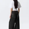 Astro Mid Rise Baggy Faux Leather Pocket Jeans – Black Rinse – Schwarz Astro Mid Rise Baggy Faux Leather Pocket Jeans – Black Rinse – Schwarz
