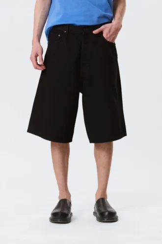 Astro Mid Rise Loose Baggy Denim Shorts – Black Rinse – Schwarz