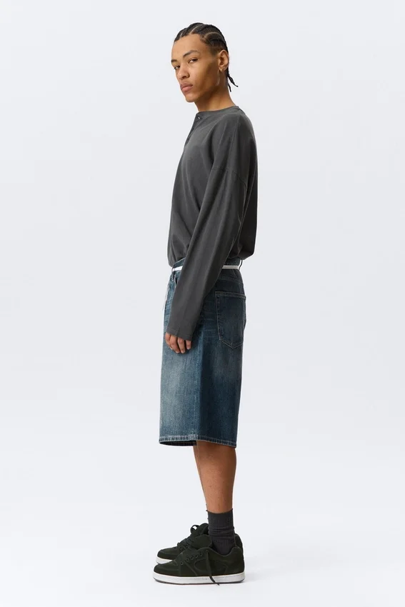 Astro Mid Rise Loose Baggy Denim Shorts – Blue Hymn – Mittelblau Astro Mid Rise Loose Baggy Denim Shorts – Blue Hymn – Mittelblau
