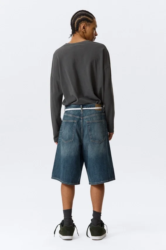 Astro Mid Rise Loose Baggy Denim Shorts – Blue Hymn – Mittelblau Astro Mid Rise Loose Baggy Denim Shorts – Blue Hymn – Mittelblau