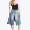 Astro Mid Rise Loose Baggy Denim Shorts – Blue Stream – Mittelblau Astro Mid Rise Loose Baggy Denim Shorts – Blue Stream – Mittelblau