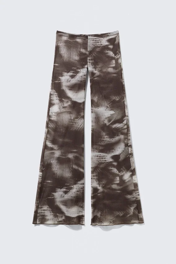 Ausgestellte bedruckte Mesh-Hose – Dunkelbraun – Unscharfes Blumenmuster Ausgestellte bedruckte Mesh-Hose – Dunkelbraun – Unscharfes Blumenmuster