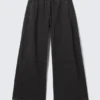 Baggy-Hose aus gewaschenem Canvas mit niedriger Leibhöhe – gewaschenes Schwarz Baggy-Hose aus gewaschenem Canvas mit niedriger Leibhöhe – gewaschenes Schwarz