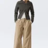 Baggy-Hose mit niedriger Leibhöhe aus Ripstop – Beige Baggy-Hose mit niedriger Leibhöhe aus Ripstop – Beige