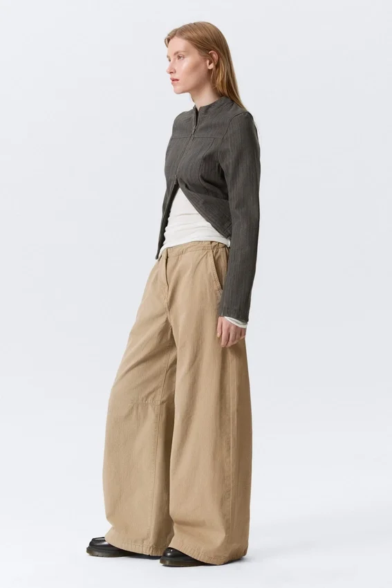 Baggy-Hose mit niedriger Leibhöhe aus Ripstop – Beige Baggy-Hose mit niedriger Leibhöhe aus Ripstop – Beige
