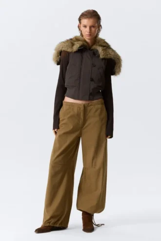 Baggy-Hose mit niedriger Leibhöhe aus Ripstop – Dunkelkhaki