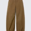 Baggy-Hose mit niedriger Leibhöhe aus Ripstop – Dunkelkhaki Baggy-Hose mit niedriger Leibhöhe aus Ripstop – Dunkelkhaki