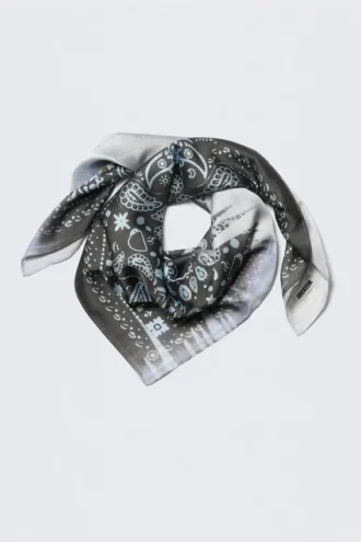 Bedruckter quadratischer Schal – Schwarz/Blau mit Paisley-Muster