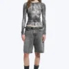 Bedrucktes, schmal geschnittenes Langarmshirt – Schwarz – Krokodil-Print Bedrucktes, schmal geschnittenes Langarmshirt – Schwarz – Krokodil-Print