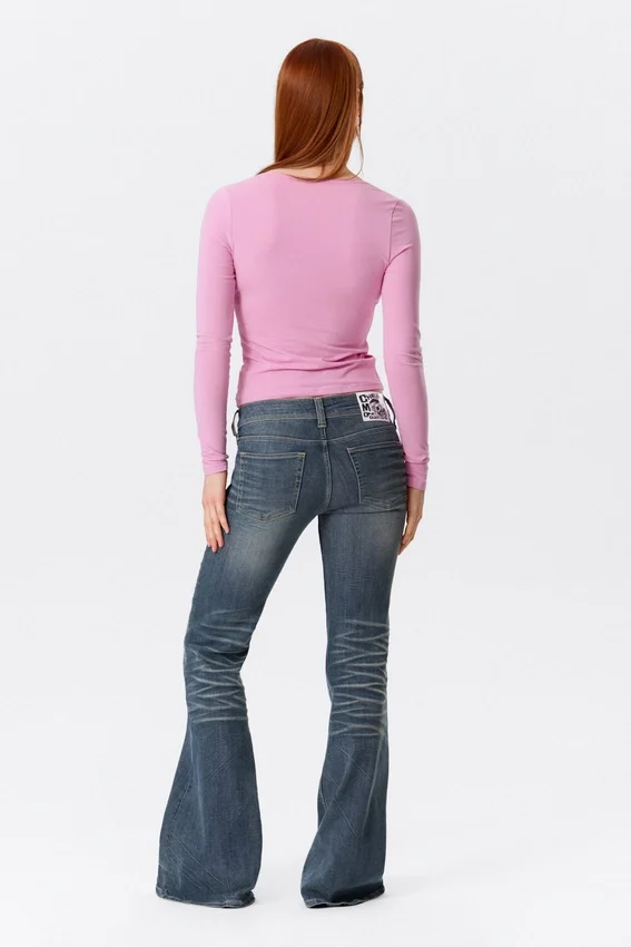 Belle B Strickjacke mit gerafftem V-Ausschnitt – Rosa Belle B Strickjacke mit gerafftem V-Ausschnitt – Rosa