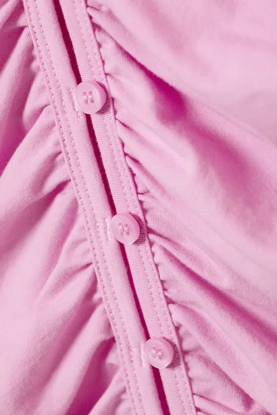 Belle B Strickjacke mit gerafftem V-Ausschnitt – Rosa Belle B Strickjacke mit gerafftem V-Ausschnitt – Rosa