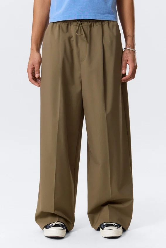 Übergroße Anzughose – Beige Übergroße Anzughose – Beige