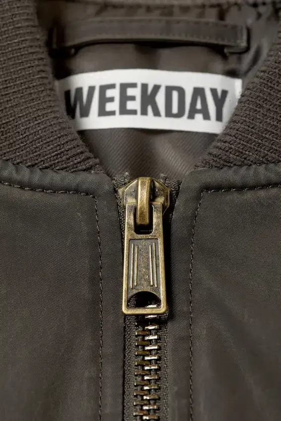 Übergroße Bomberjacke aus Twill – Dusty Mole Übergroße Bomberjacke aus Twill – Dusty Mole