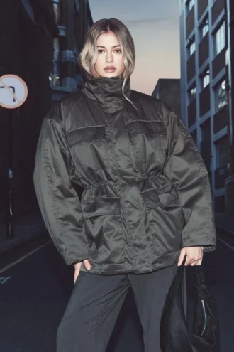 Übergroße, wattierte Utility-Jacke – Dunkelgrau