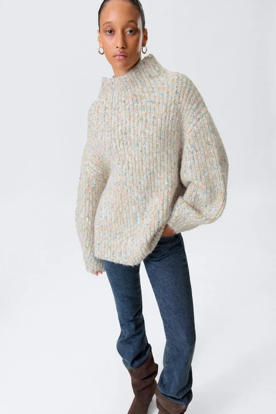 Übergroßer Strickpullover mit Rollkragen – Weiß – Mehrfarbig Übergroßer Strickpullover mit Rollkragen – Weiß – Mehrfarbig