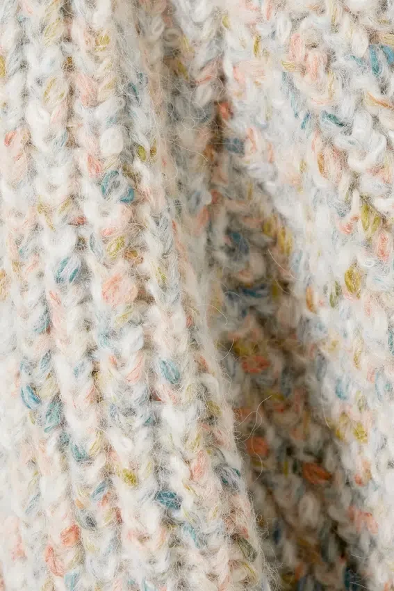 Übergroßer Strickpullover mit Rollkragen – Weiß – Mehrfarbig Übergroßer Strickpullover mit Rollkragen – Weiß – Mehrfarbig