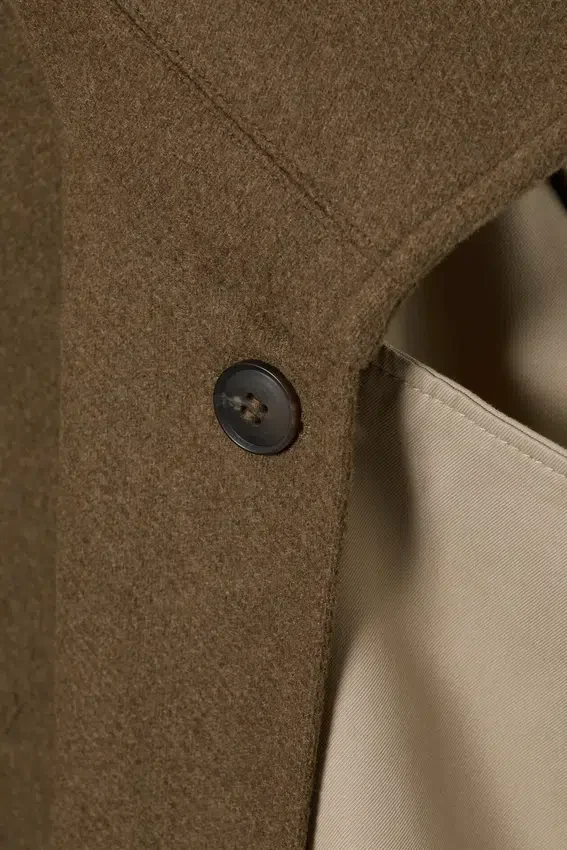 Übergroßer Trenchcoat mit herausnehmbarem Futter – Beige Übergroßer Trenchcoat mit herausnehmbarem Futter – Beige