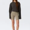 Biker-Shorts mit mittlerer Leibhöhe – Greige Biker-Shorts mit mittlerer Leibhöhe – Greige