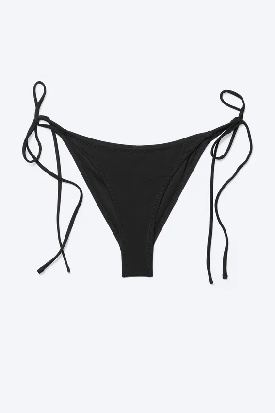 Bikini-Höschen mit Trägern – Schwarz Bikini-Höschen mit Trägern – Schwarz
