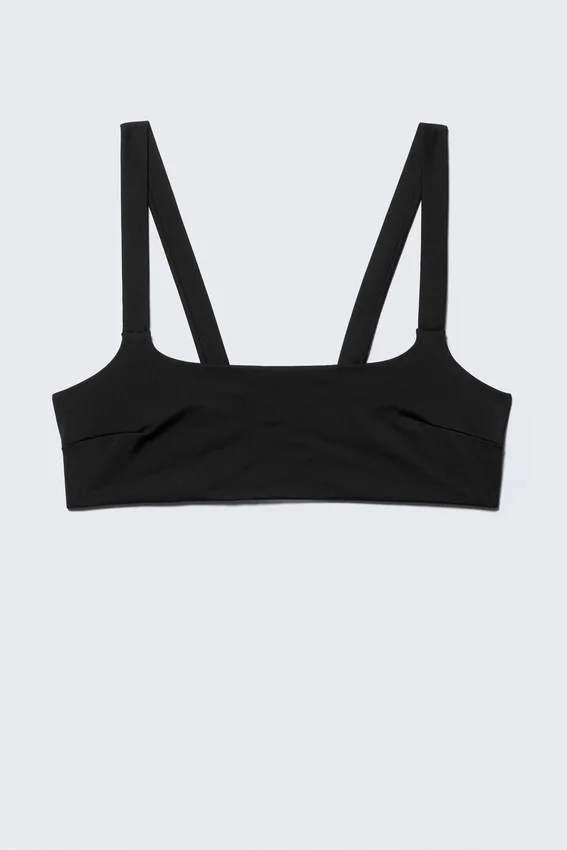 Bikini-Oberteil mit quadratischem Ausschnitt – Schwarz Bikini-Oberteil mit quadratischem Ausschnitt – Schwarz