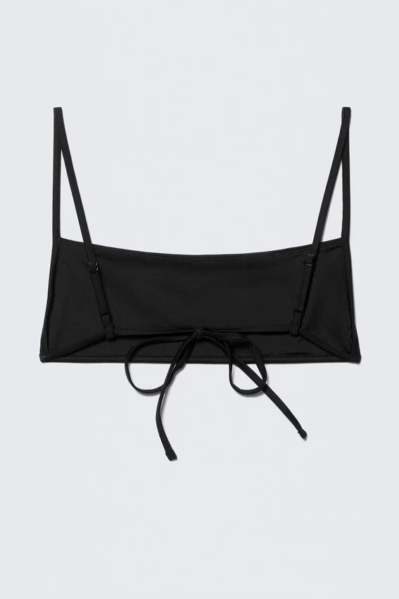 Bikini-Oberteil mit quadratischem Ausschnitt und Trägern – Schwarz Bikini-Oberteil mit quadratischem Ausschnitt und Trägern – Schwarz