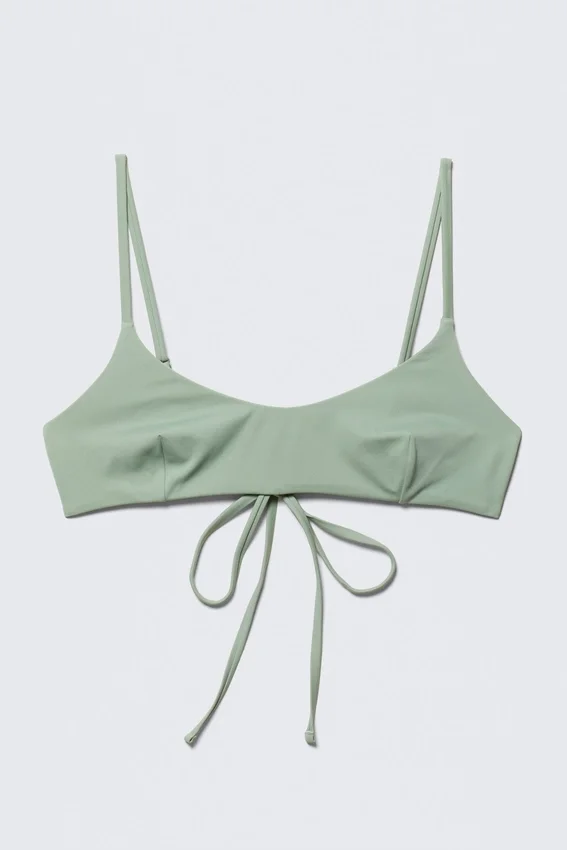 Bikini-Oberteil mit Trägern – Hellgrün Bikini-Oberteil mit Trägern – Hellgrün