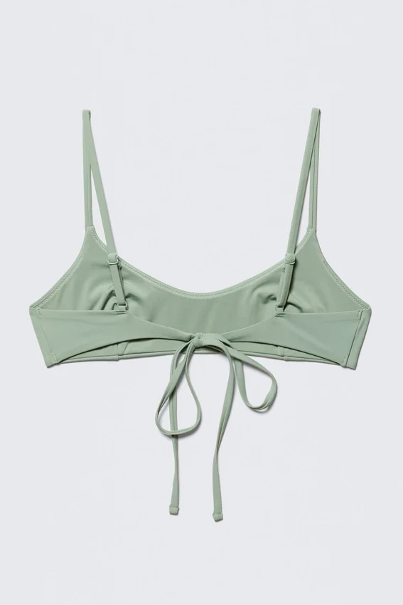 Bikini-Oberteil mit Trägern – Hellgrün Bikini-Oberteil mit Trägern – Hellgrün