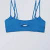 Bikini-Oberteil mit Trägern und Lagenlook – Hellblau Bikini-Oberteil mit Trägern und Lagenlook – Hellblau