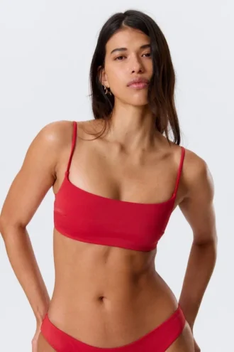 Bikini-Oberteil mit U-Ausschnitt – Leuchtend Rot