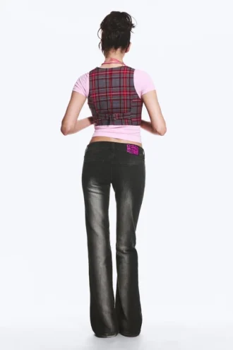 Booty Bei Low Rise Skinny Bootcut Jeans – Black Spray – Schwarz | Cheap Monday GB Booty Bei Low Rise Skinny Bootcut Jeans – Black Spray – Schwarz | Cheap Monday GB