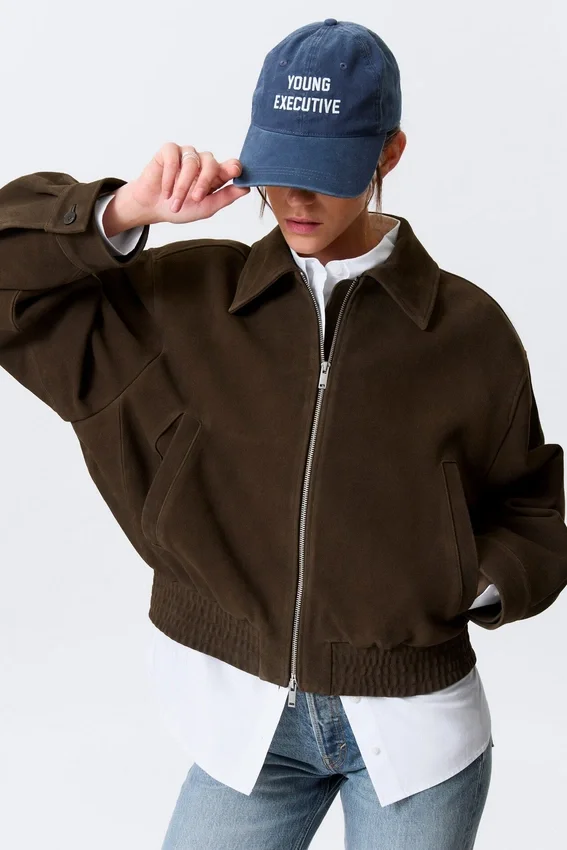 Boxy-Jacke aus Wildleder mit Reißverschluss – Dunkelbraun Boxy-Jacke aus Wildleder mit Reißverschluss – Dunkelbraun
