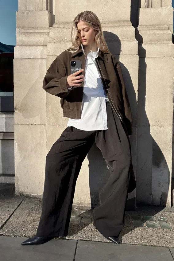 Boxy-Jacke aus Wildleder mit Reißverschluss – Dunkelbraun Boxy-Jacke aus Wildleder mit Reißverschluss – Dunkelbraun