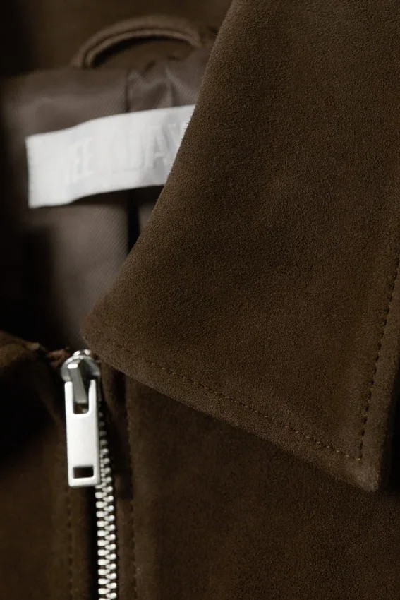 Boxy-Jacke aus Wildleder mit Reißverschluss – Dunkelbraun Boxy-Jacke aus Wildleder mit Reißverschluss – Dunkelbraun