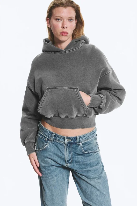Boxy-Kapuzenpullover aus Baumwollfleece – gewaschen, dunkelgrau Boxy-Kapuzenpullover aus Baumwollfleece – gewaschen, dunkelgrau
