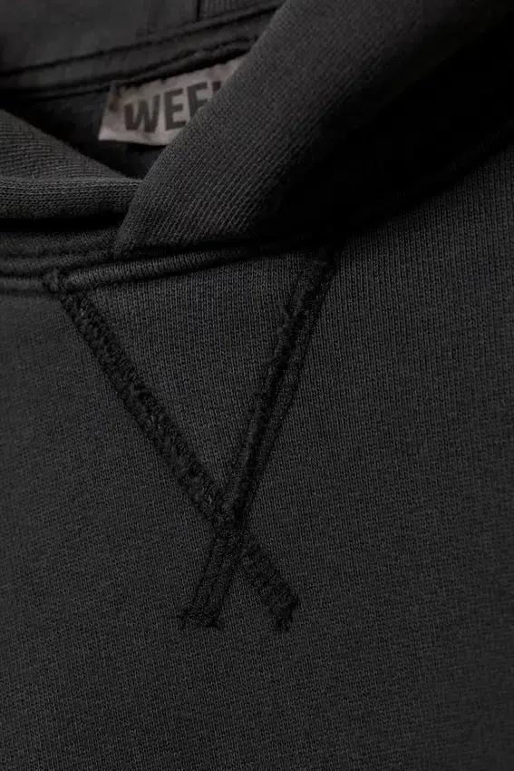 Boxy-Kapuzenpullover aus Baumwollfleece – gewaschenes Schwarz Boxy-Kapuzenpullover aus Baumwollfleece – gewaschenes Schwarz