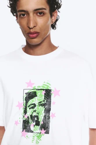 Boxy T-Shirt mit Print – Weiß – Face Off
