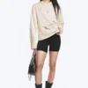 Boxy-Top mit Langarm und Print – Hellbeige – Street-Print Boxy-Top mit Langarm und Print – Hellbeige – Street-Print